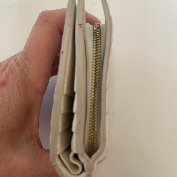 BOTTEGA VENETA WHITE WALLET - Picture 6 of 12